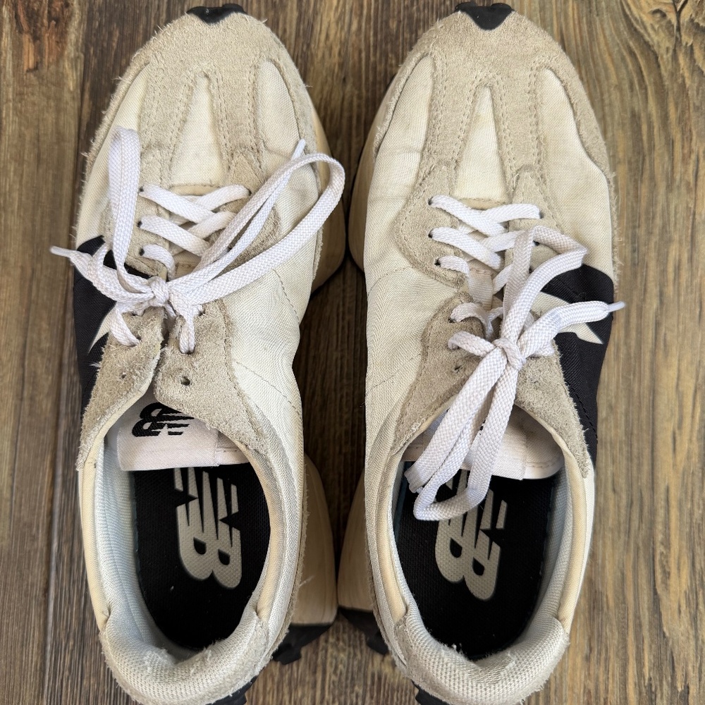 New Balance 327 Cream Black Sneakers – Women’s 7.5